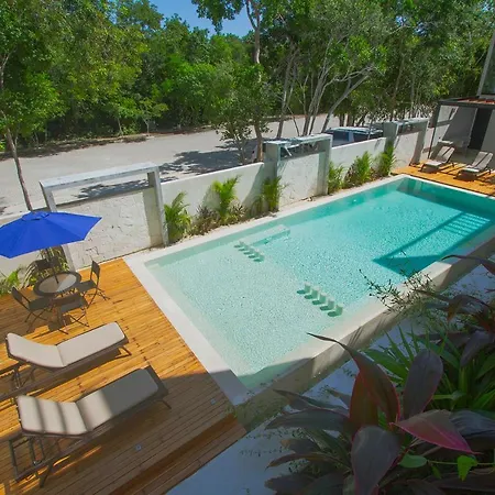 *Luxurious Apartment With Private Patio*